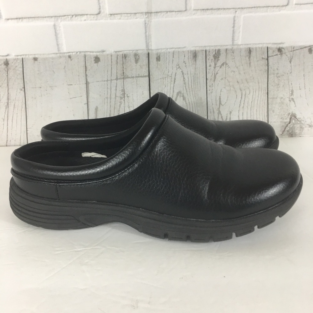 Bass Propel Women’s Clogs Size 6.5